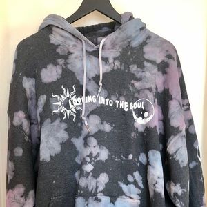 Urban Outfitters “Looking into the soul” Hoodie